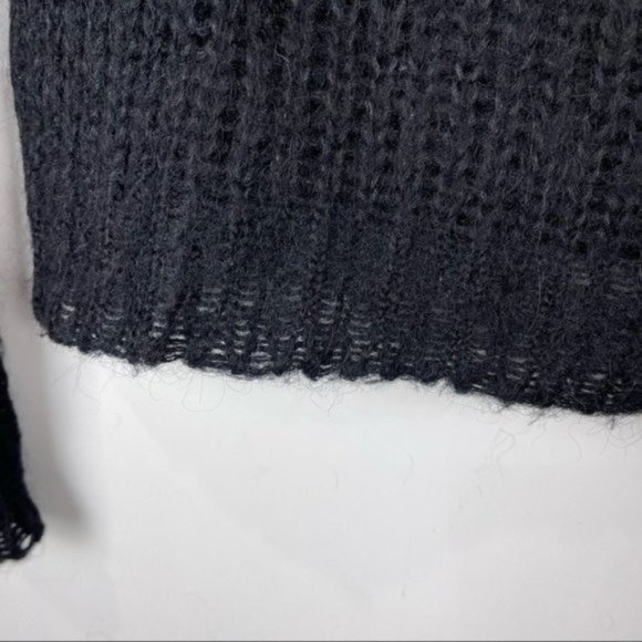 Old Navy Black Long Sleeve Mohair Knit Sheer Sweater Size Small - Picture 7 of 8
